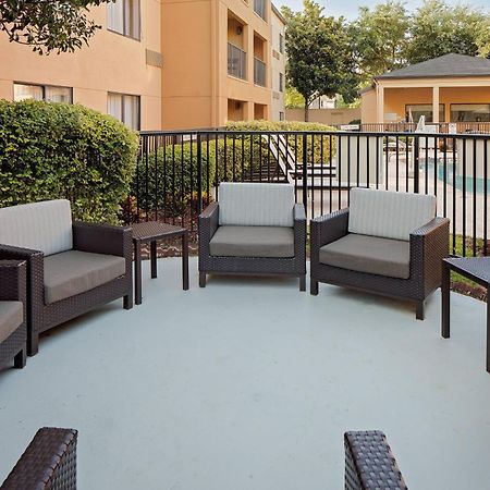 Отель Courtyard Houston Westchase Экстерьер фото