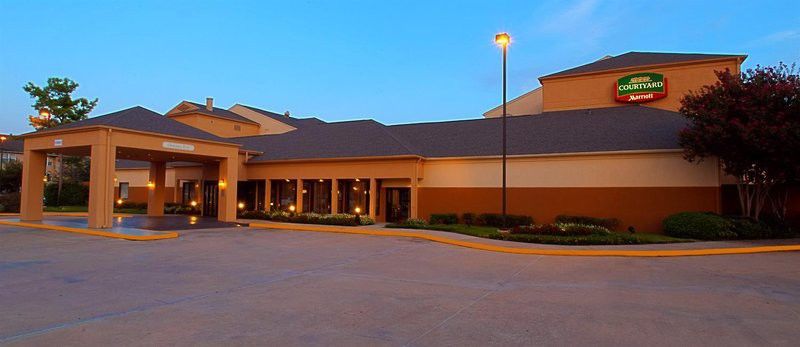 Отель Courtyard Houston Westchase Экстерьер фото