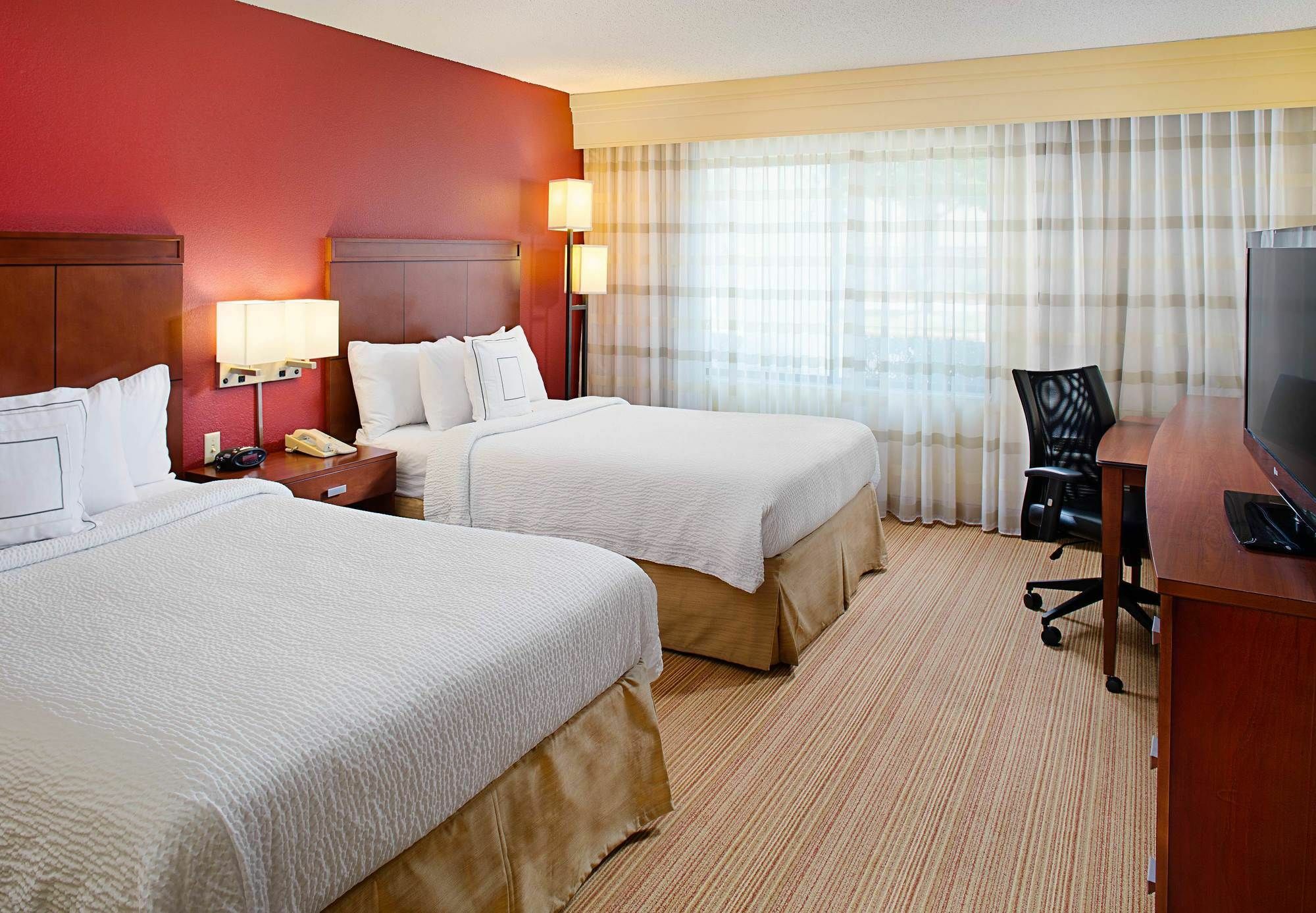 Отель Courtyard Houston Westchase Экстерьер фото