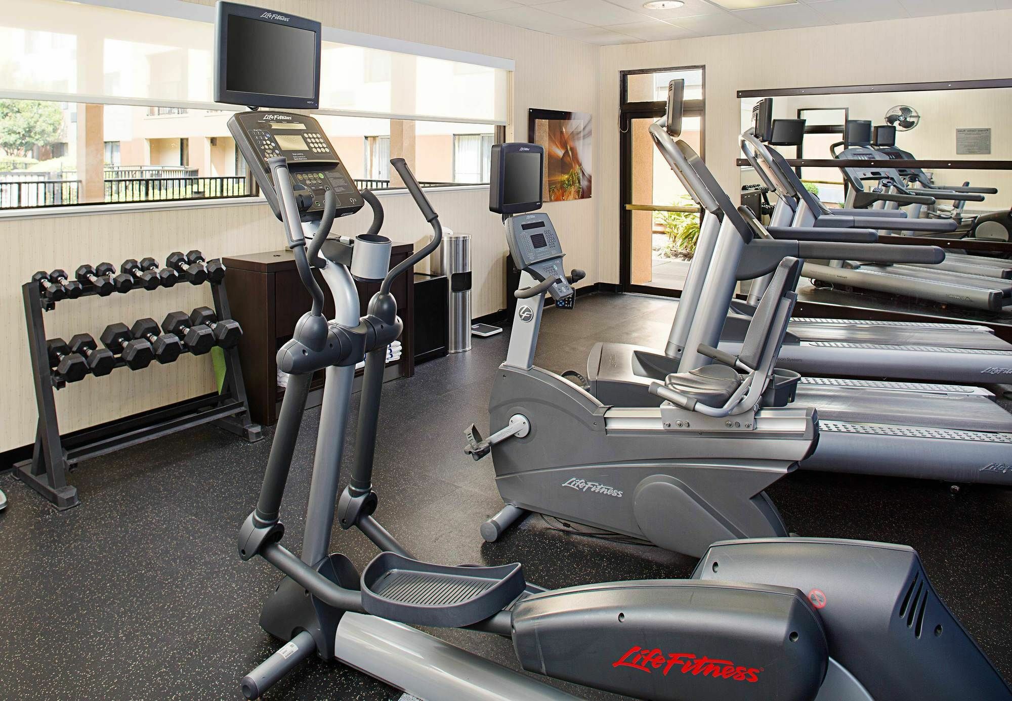 Отель Courtyard Houston Westchase Экстерьер фото