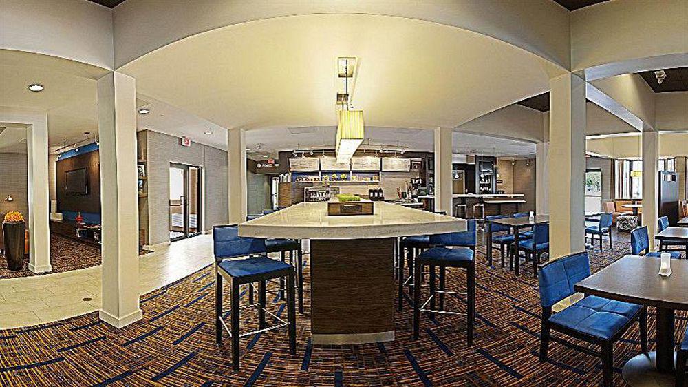 Отель Courtyard Houston Westchase Экстерьер фото